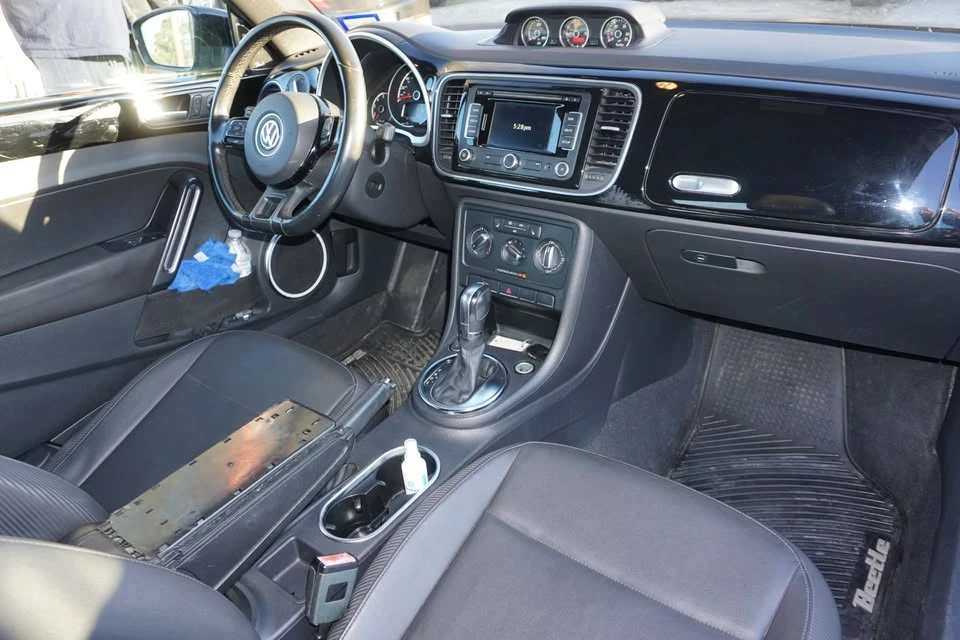 2013 Volkswagen A5 Beetle - Image 16 of 20