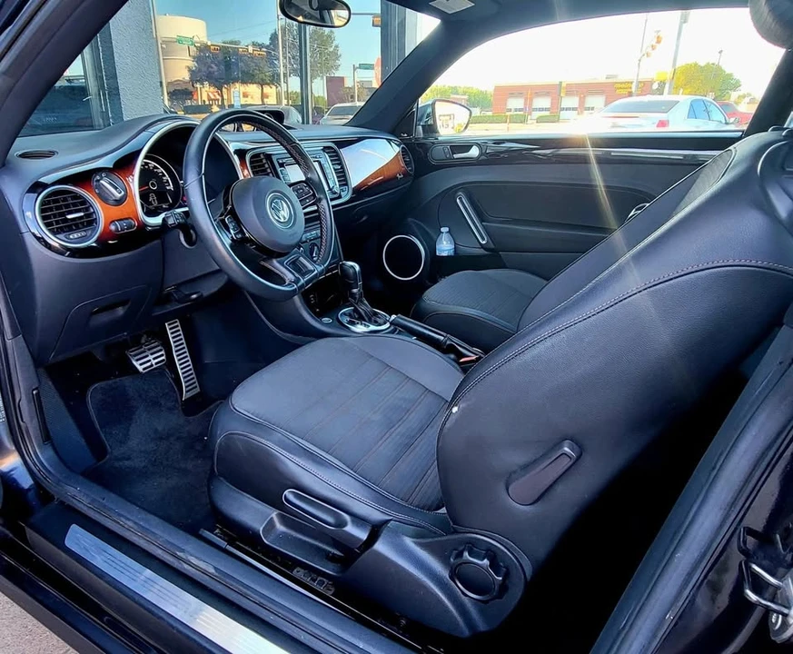2013 Volkswagen A5 Beetle - Image 8 of 20
