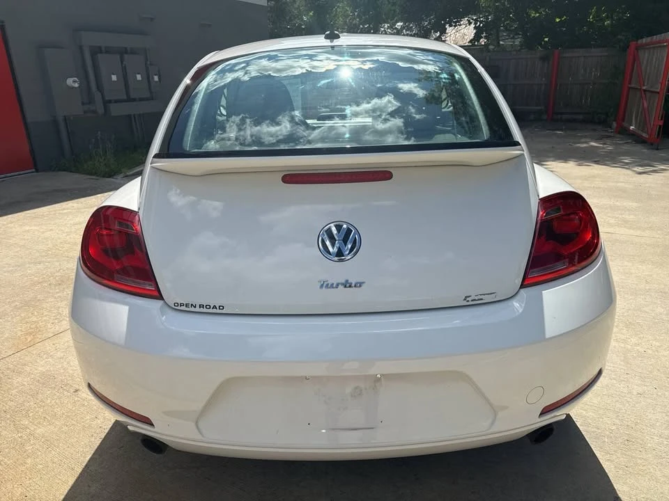 2013 Volkswagen A5 Beetle - Image 9 of 20