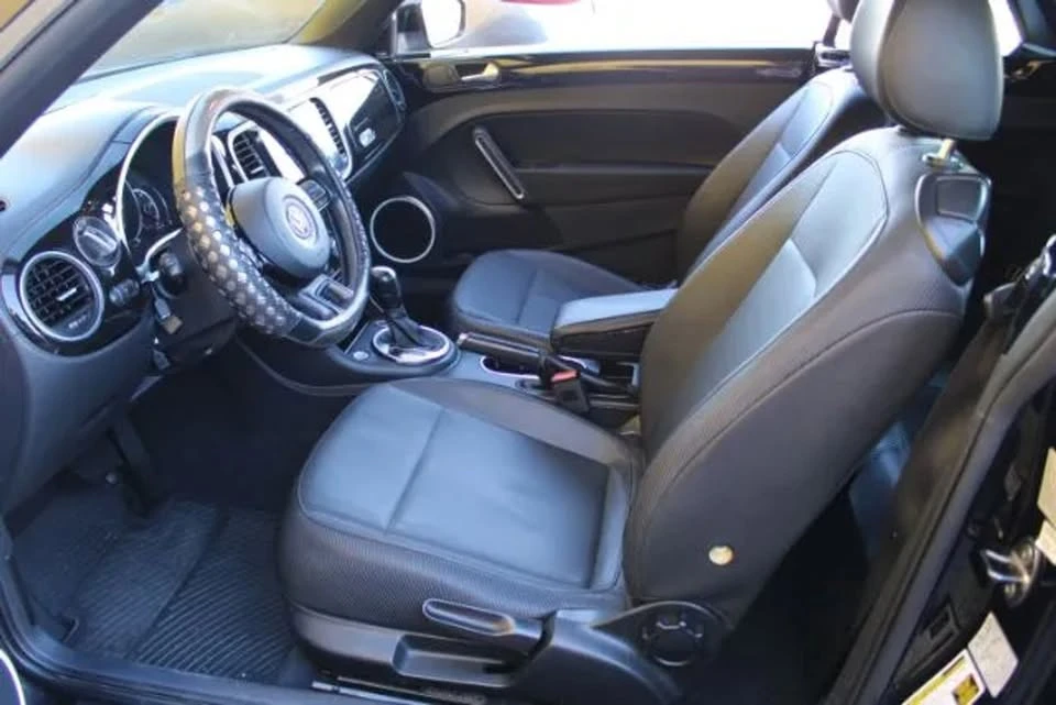 2013 Volkswagen A5 Beetle - Image 8 of 16