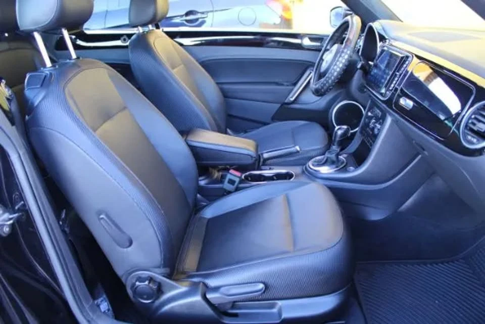 2013 Volkswagen A5 Beetle - Image 10 of 16