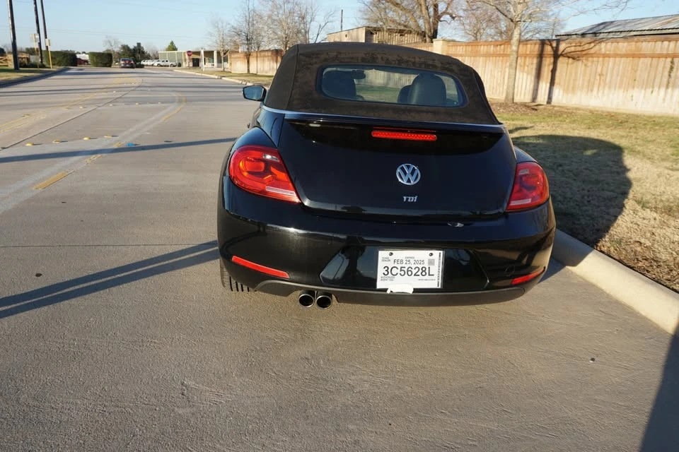 2013 Volkswagen A5 Beetle - Image 10 of 20