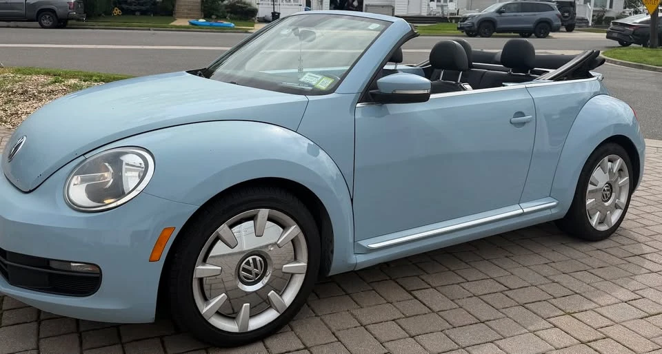 2013 Volkswagen A5 Beetle - Image 6 of 8