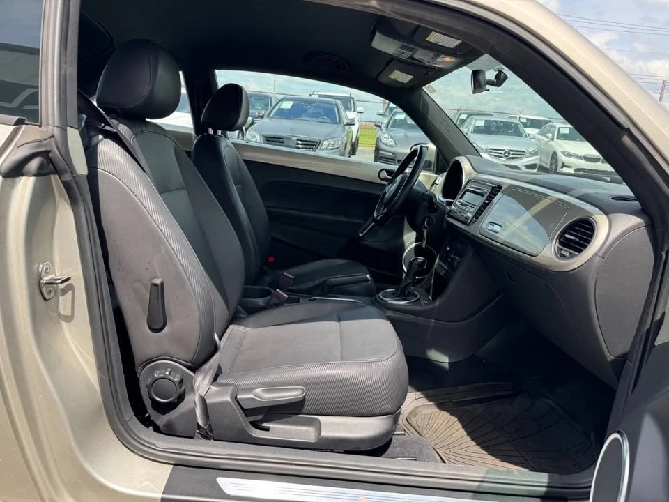 2013 Volkswagen A5 Beetle - Image 12 of 15