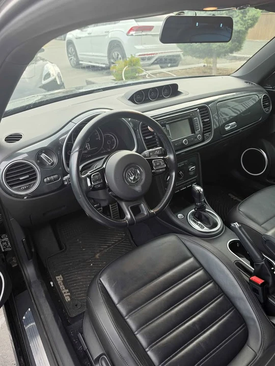 2013 Volkswagen A5 Beetle - Image 9 of 10