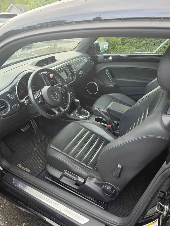 2013 Volkswagen A5 Beetle - Image 10 of 10