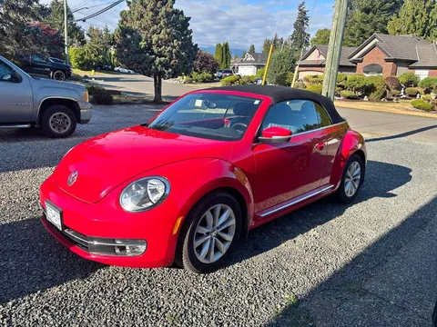 2013 Volkswagen Beetle Convertible Sport