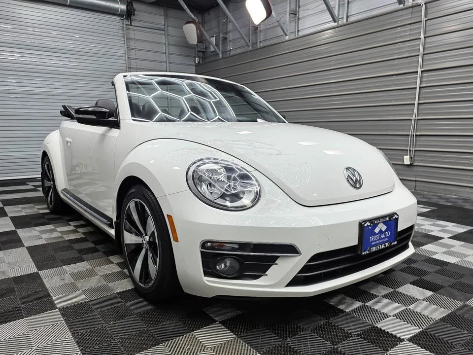 2013 Volkswagen A5 Beetle - Image 2 of 18