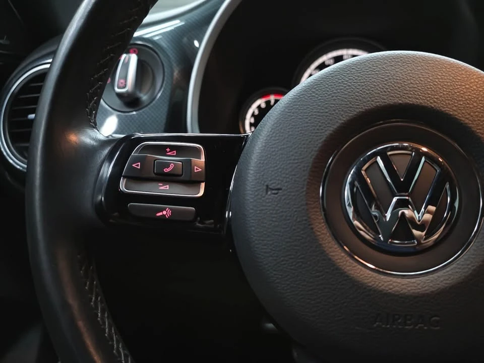 2013 Volkswagen A5 Beetle - Image 16 of 18