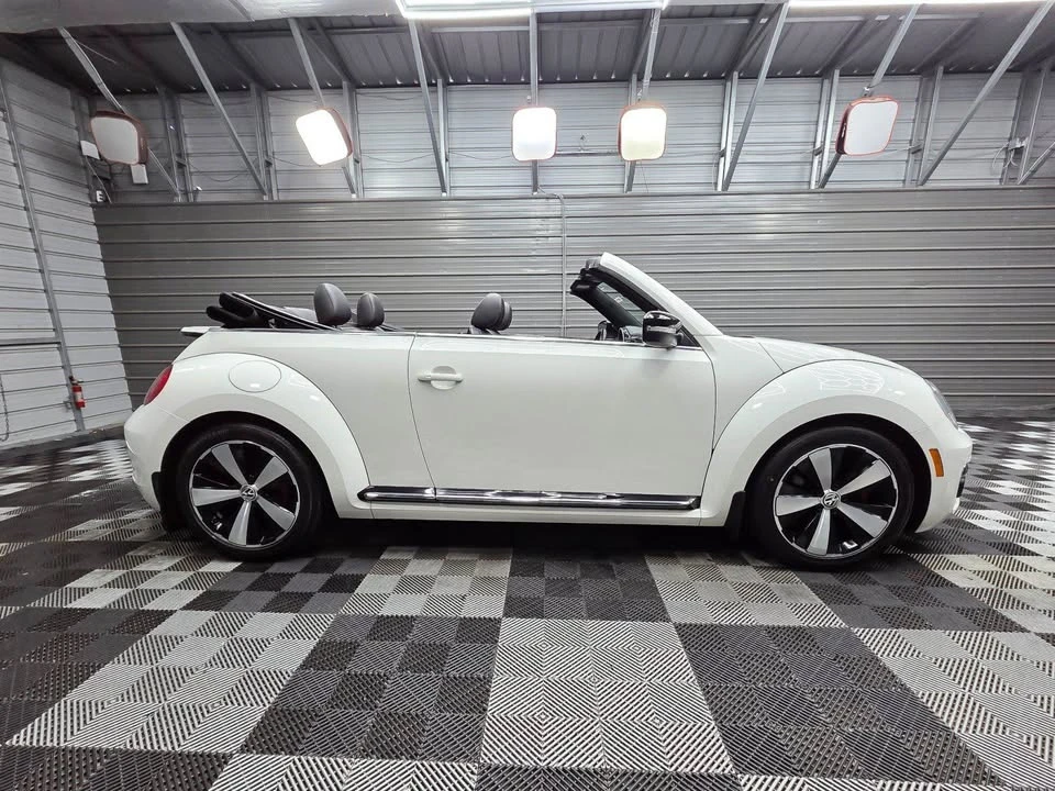 2013 Volkswagen A5 Beetle - Image 7 of 18