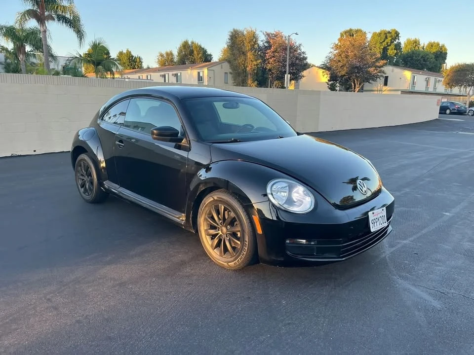 2013 Volkswagen A5 Beetle - Image 2 of 12