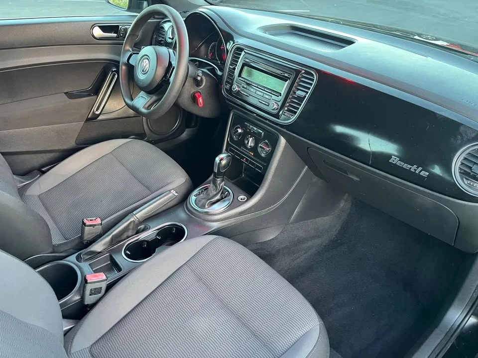 2013 Volkswagen A5 Beetle - Image 8 of 12