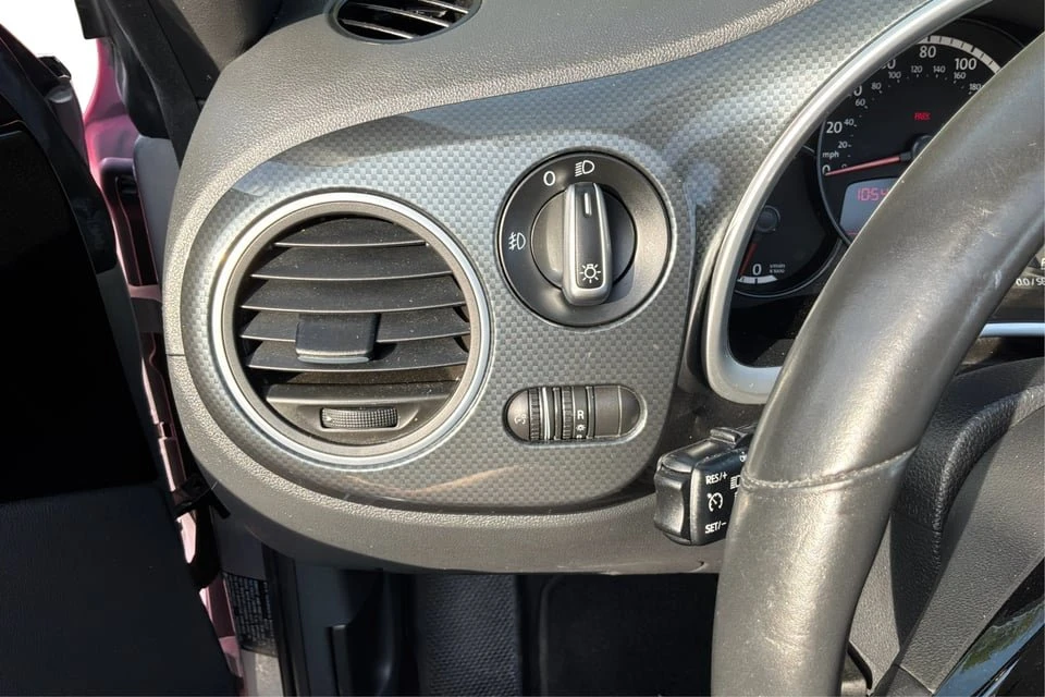 2013 Volkswagen A5 Beetle - Image 17 of 20