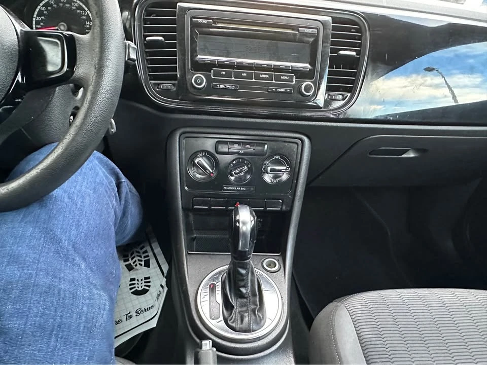 2013 Volkswagen A5 Beetle - Image 14 of 16
