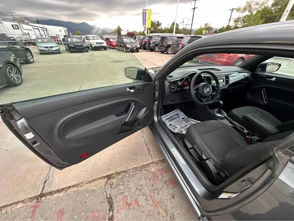2013 Volkswagen A5 Beetle - Image 9 of 16