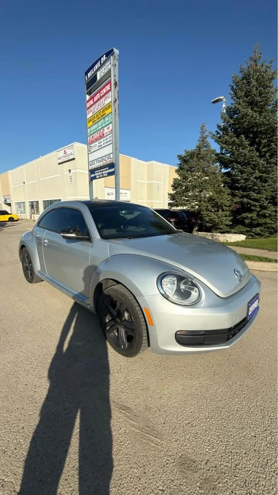 2013 Volkswagen A5 Beetle - Image 2 of 10