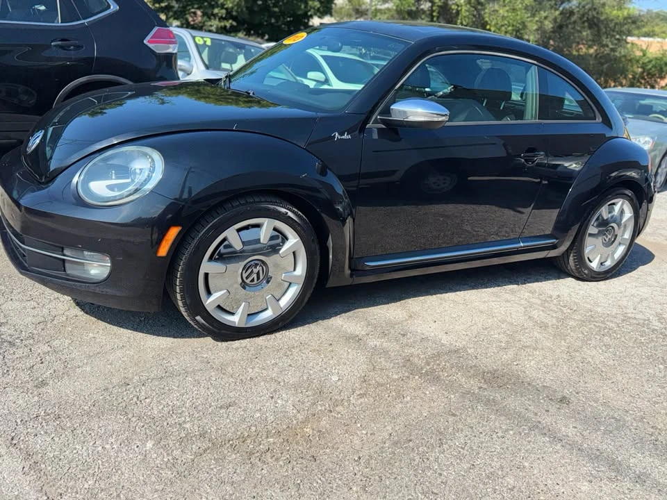 2013 Volkswagen A5 Beetle - Image 2 of 17