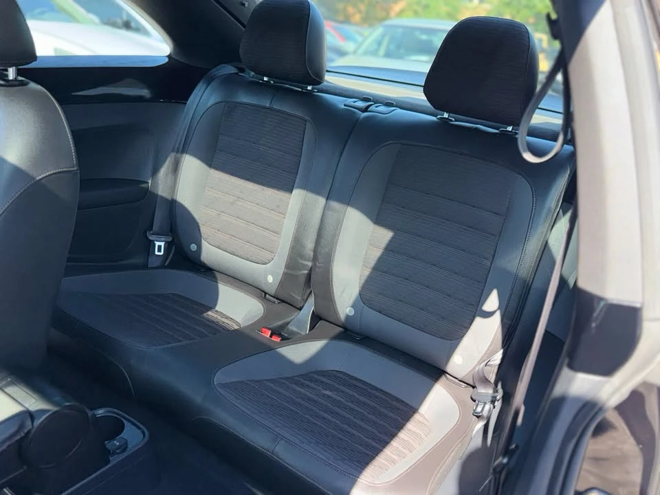2013 Volkswagen A5 Beetle - Image 11 of 17