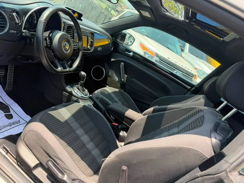 2013 Volkswagen A5 Beetle - Image 16 of 20