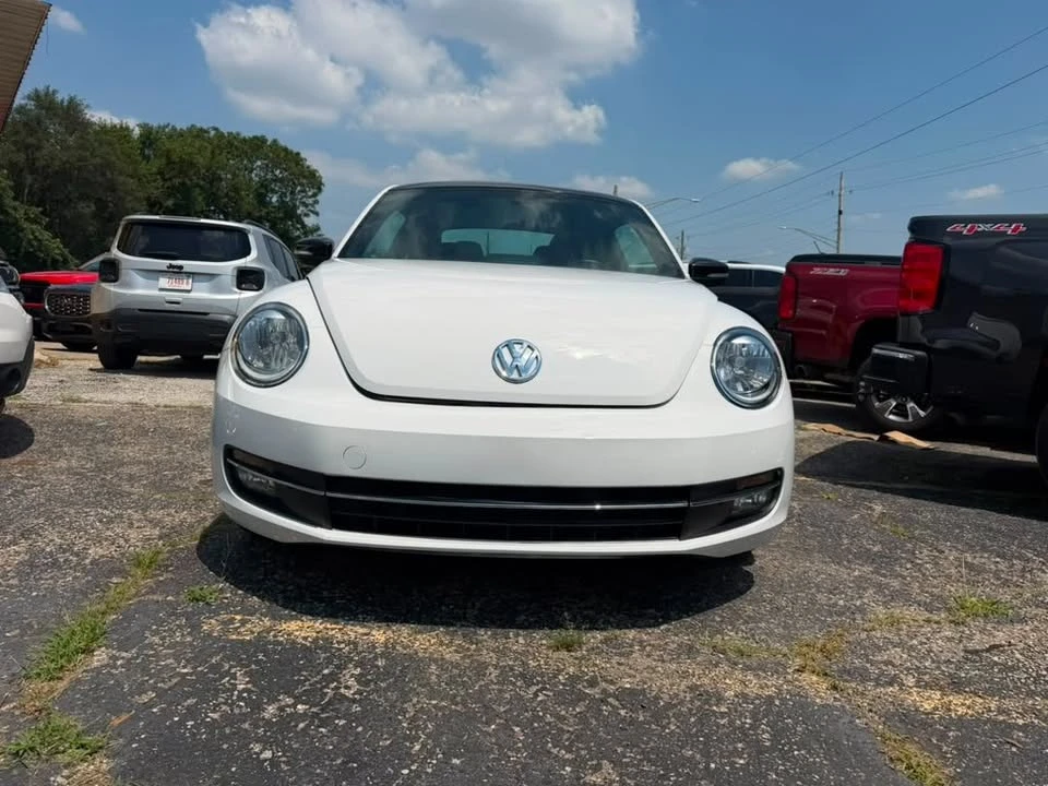 2013 Volkswagen A5 Beetle - Image 2 of 20