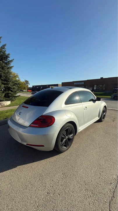2013 Volkswagen A5 Beetle - Image 3 of 10