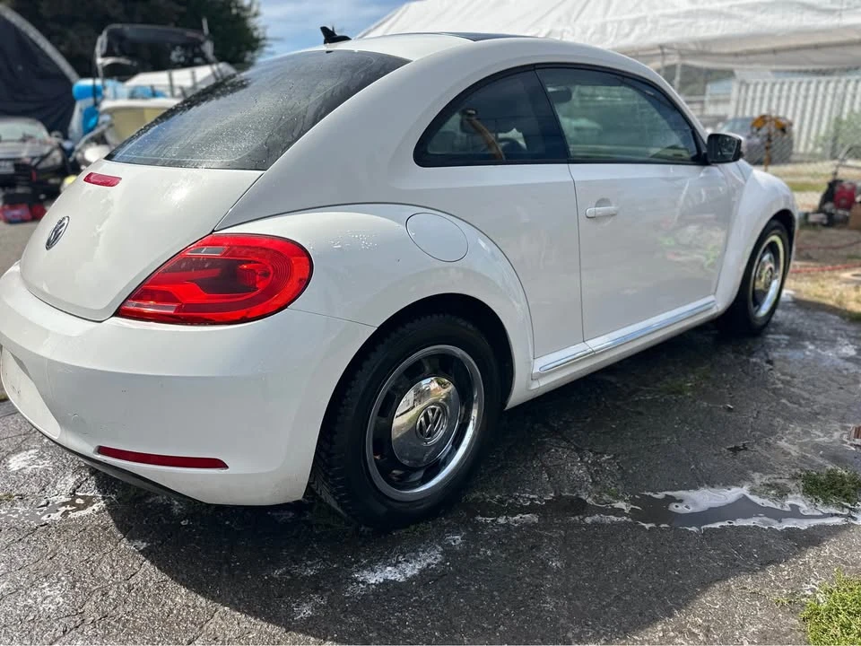 2013 Volkswagen A5 Beetle - Image 3 of 6