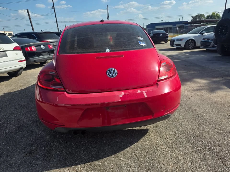 2013 Volkswagen A5 Beetle - Image 4 of 17