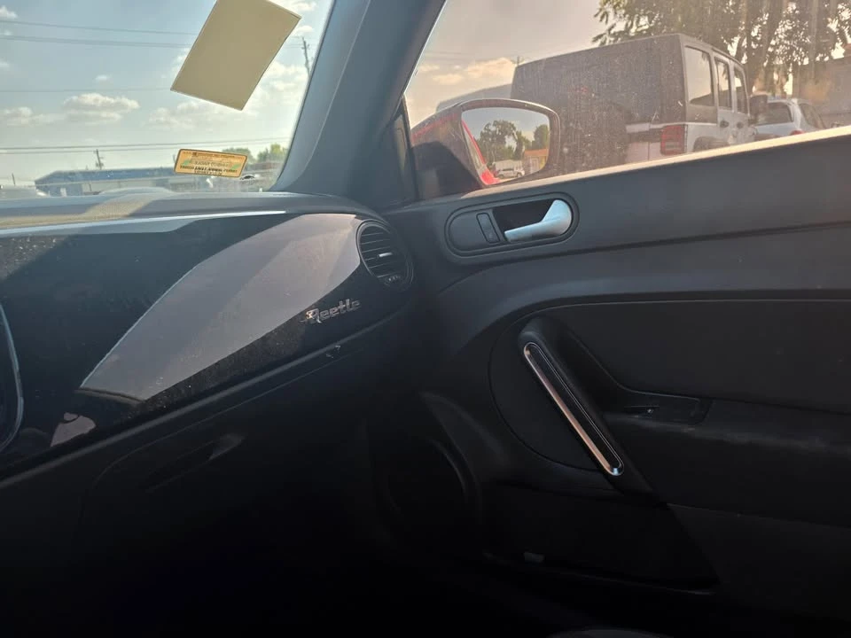 2013 Volkswagen A5 Beetle - Image 15 of 17