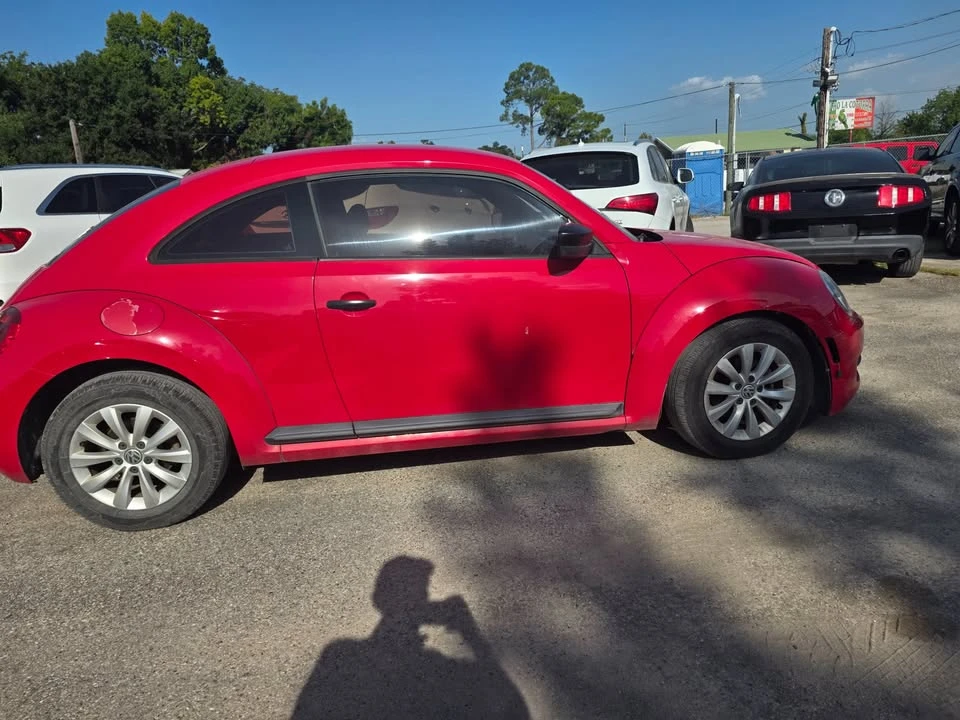2013 Volkswagen A5 Beetle - Image 6 of 17