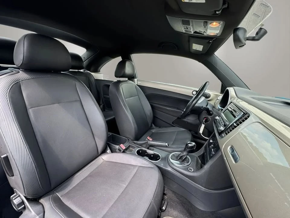 2013 Volkswagen A5 Beetle - Image 12 of 16
