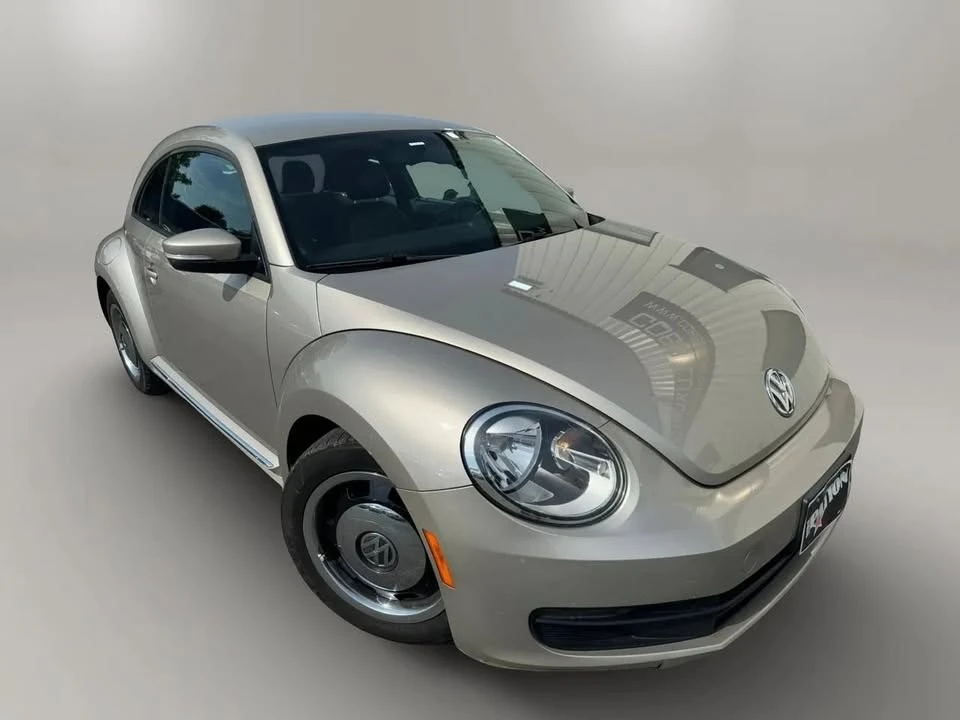 2013 Volkswagen A5 Beetle - Image 2 of 16