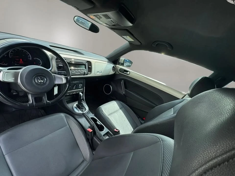 2013 Volkswagen A5 Beetle - Image 11 of 16