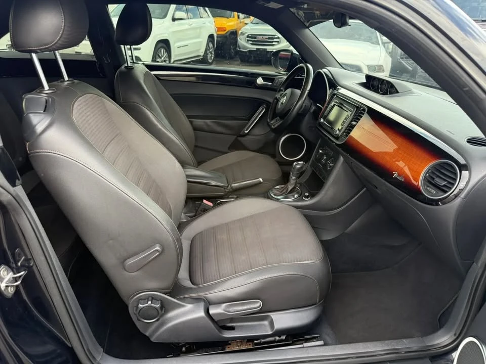 2013 Volkswagen A5 Beetle - Image 10 of 14