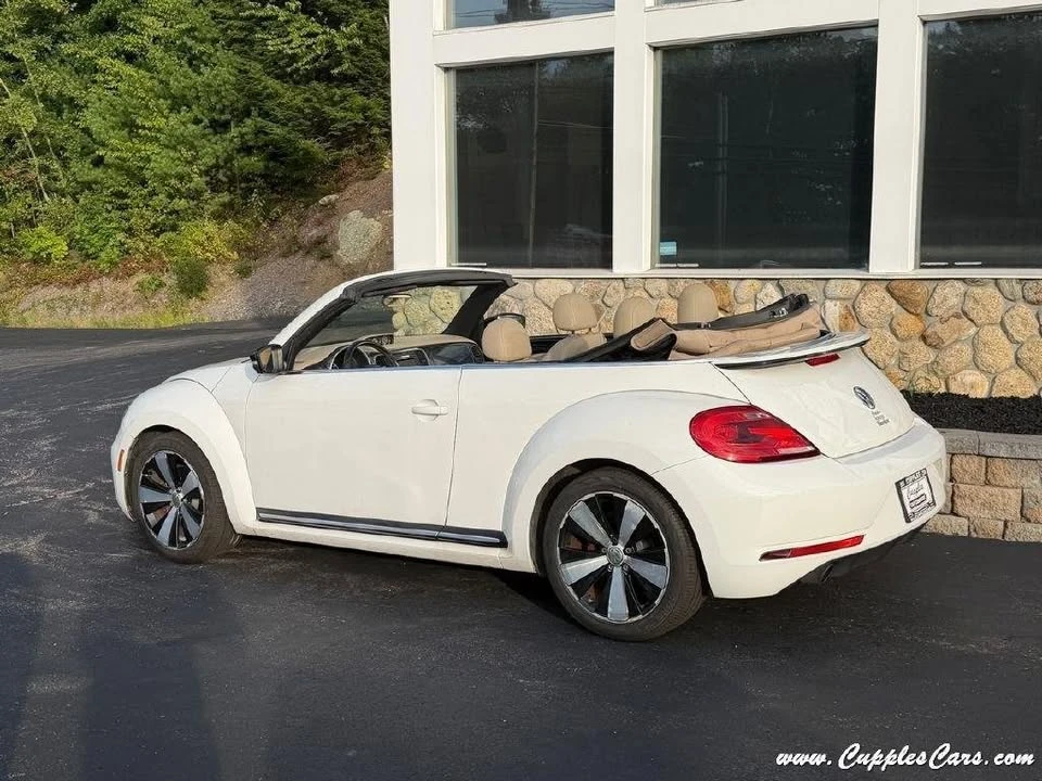2013 Volkswagen A5 Beetle - Image 2 of 20