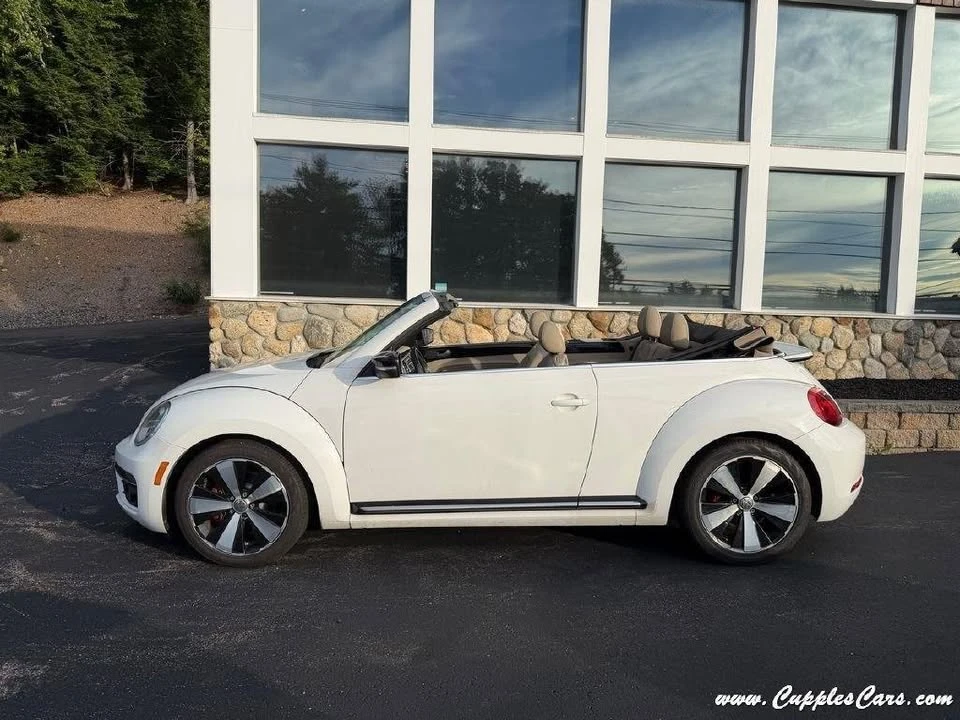 2013 Volkswagen A5 Beetle - Image 10 of 20