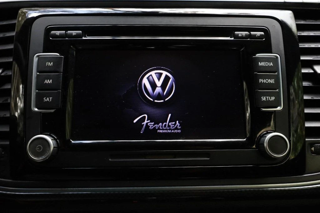 2013 Volkswagen A5 Beetle - Image 10 of 21