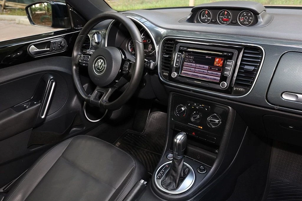 2013 Volkswagen A5 Beetle - Image 8 of 21