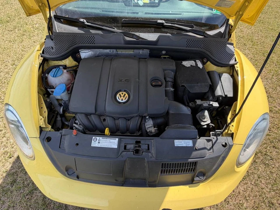 2013 Volkswagen A5 Beetle - Image 15 of 24