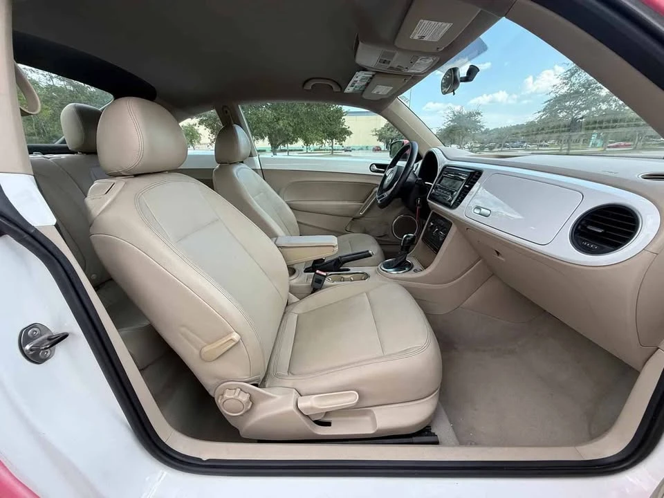 2013 Volkswagen A5 Beetle - Image 18 of 20