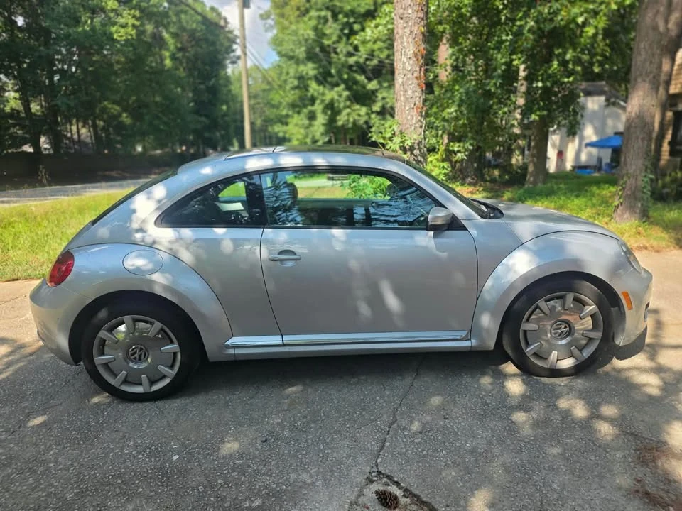 2013 Volkswagen A5 Beetle - Image 3 of 8