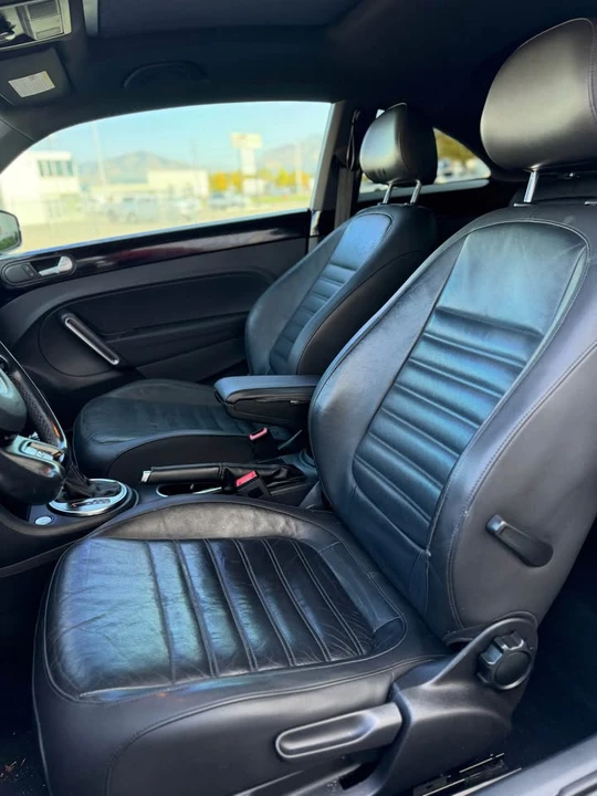 2013 Volkswagen A5 Beetle - Image 10 of 16