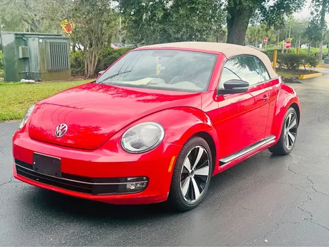 2013 Volkswagen Beetle R-Line SEL Convertible 2D