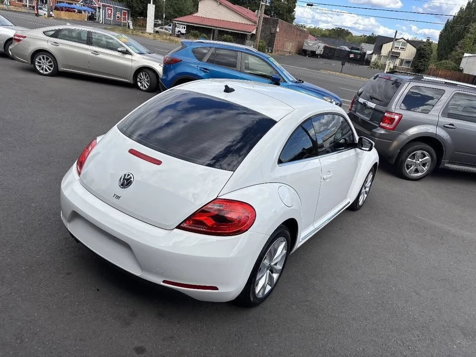 2013 Volkswagen A5 Beetle - Image 8 of 19