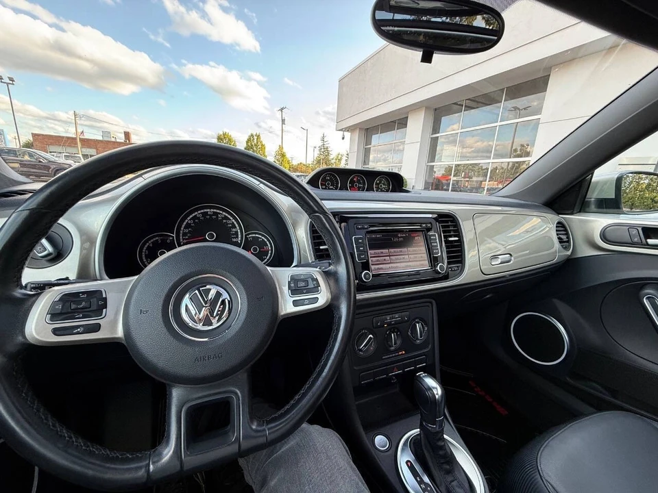 2013 Volkswagen A5 Beetle - Image 16 of 21