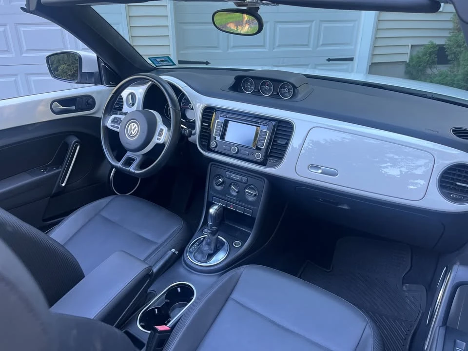 2013 Volkswagen A5 Beetle - Image 16 of 17
