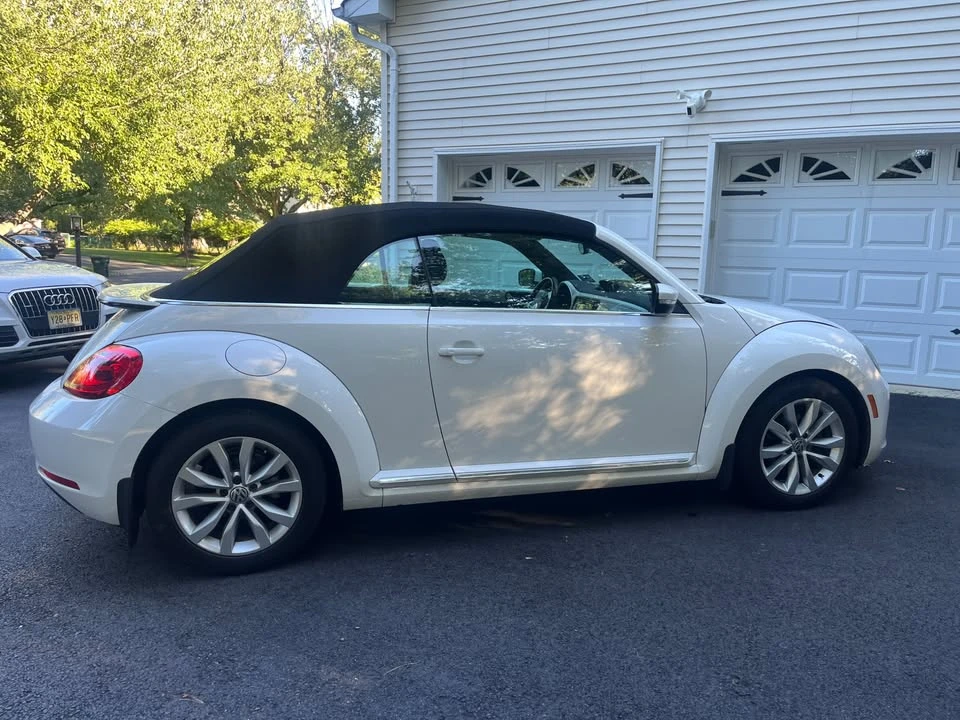 2013 Volkswagen A5 Beetle - Image 8 of 17