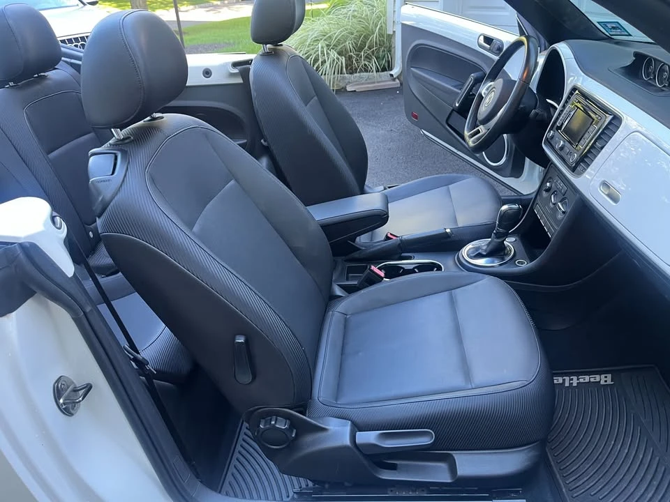 2013 Volkswagen A5 Beetle - Image 10 of 17