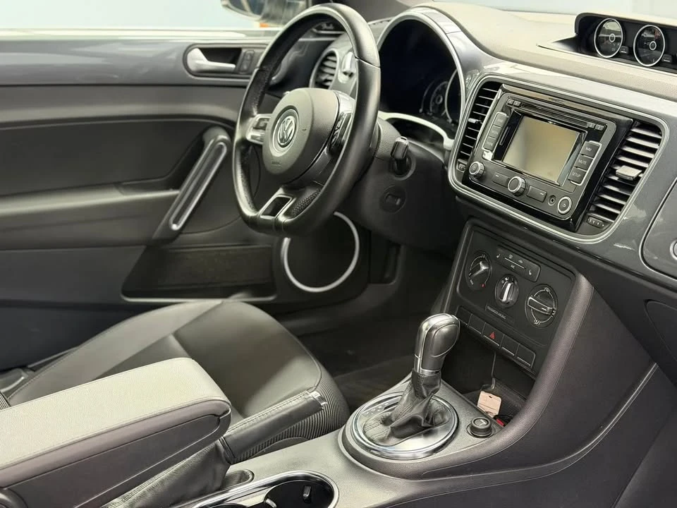 2013 Volkswagen A5 Beetle - Image 9 of 20