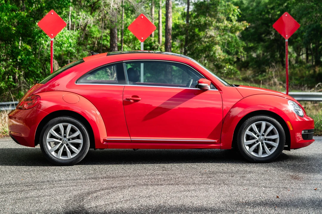 2013 Volkswagen A5 Beetle - Image 3 of 31