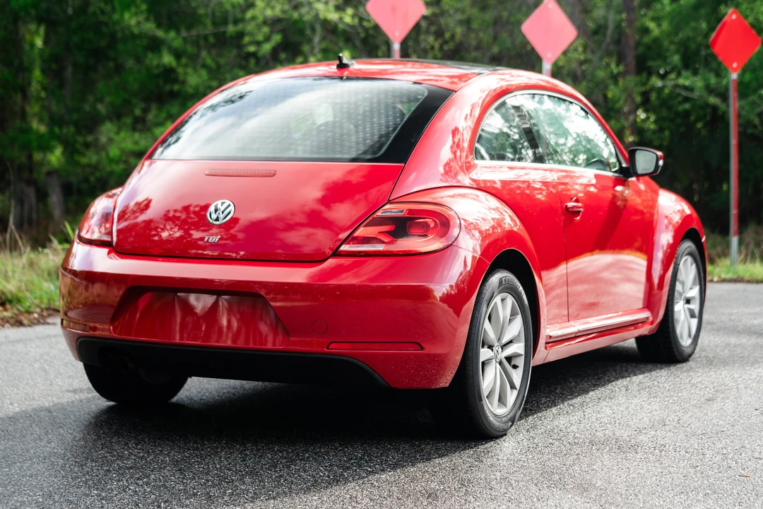 2013 Volkswagen A5 Beetle - Image 18 of 31